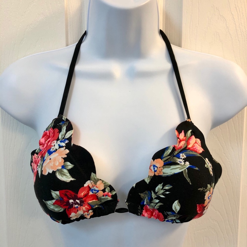 Abercrombie & Fitch Bikini Top Black Floral XS